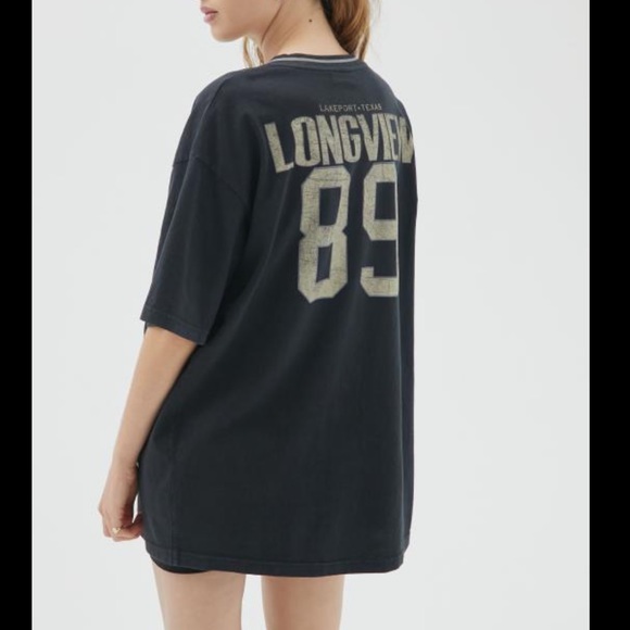 Oversized sports shirt size medium - Picture 2 of 4